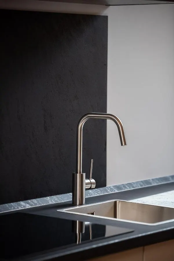 Bilocale Moderno - City Center Milano 0*,